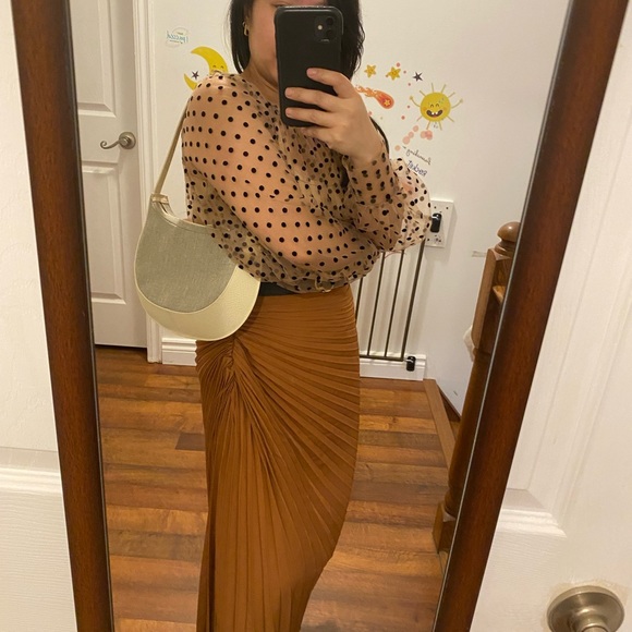 Loewe half moon bag - Sold out  ❤️onmyfbpage❌ - Picture 17 of 17